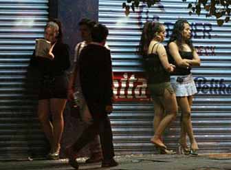 Fichier:Mexico City street prostitutes.jpg