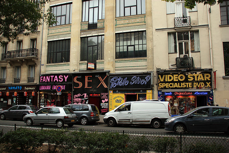 Fichier:Sex-shops-on-boulevard-de-clichi.jpg